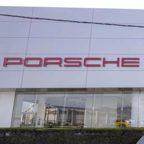 Dealership Porsche